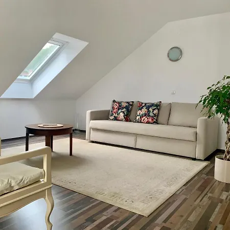 Pri Nacu Apartman *